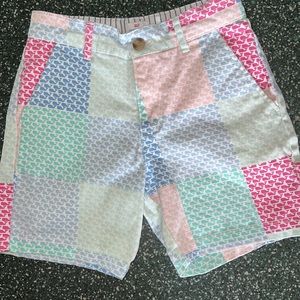 Vineyard Vines shorts